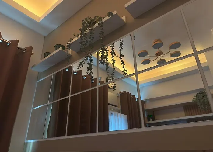 Bachelor's Crib-1 Alabang 4* Manila